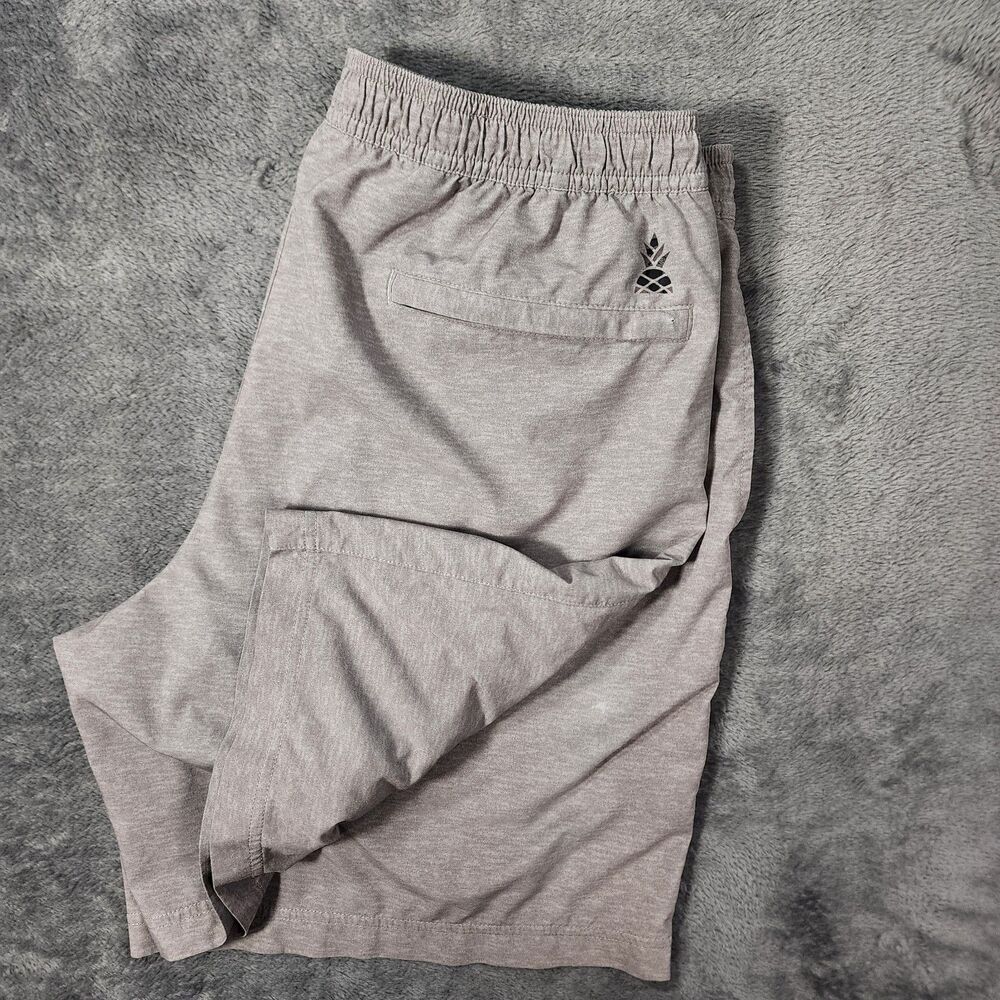Chubbies Everywear Shorts Men's Large Khaki Tan Stretch Performance Active Lined